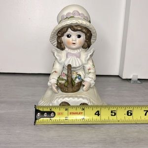 Rare vintage girl porcelain figurine doll with flowers